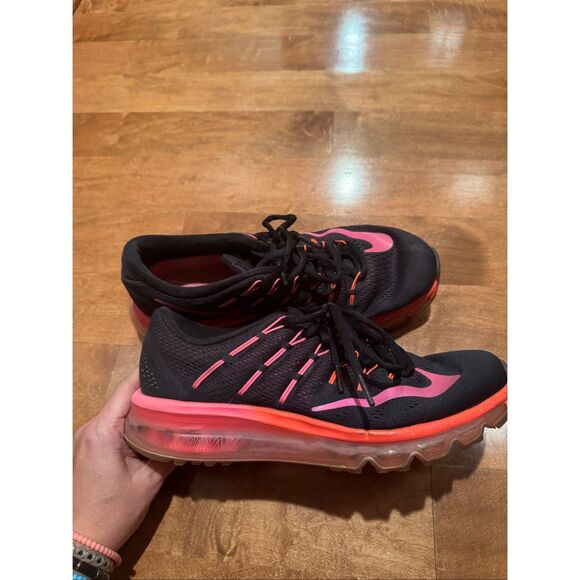 Woman’s Nike air max 2016 sneakers size 9 black and pink - Picture 2 of 5